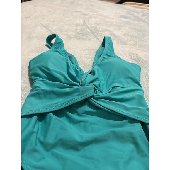 NWT Nicole Miller Swimsuit - M - Picture 4 of 5